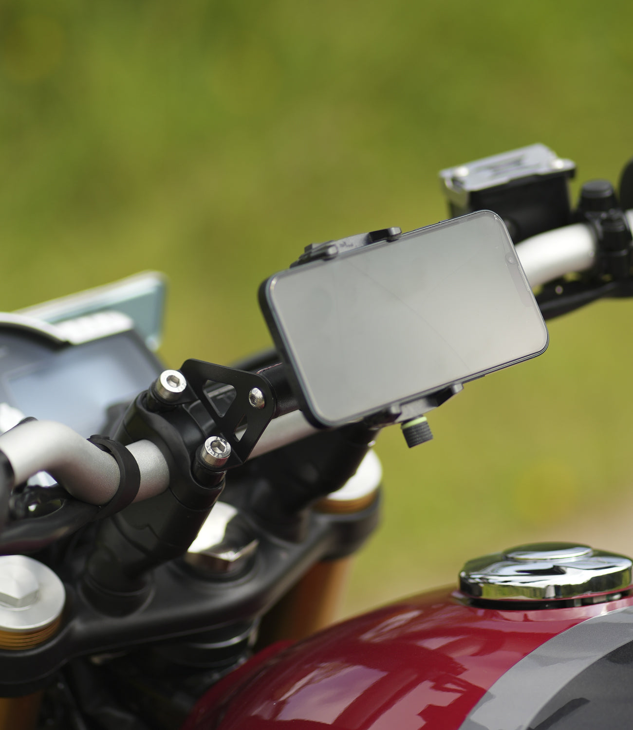 MOTO TORQUE GPS MOUNT FOR TRIUMPH SCRAMBLER 400X
