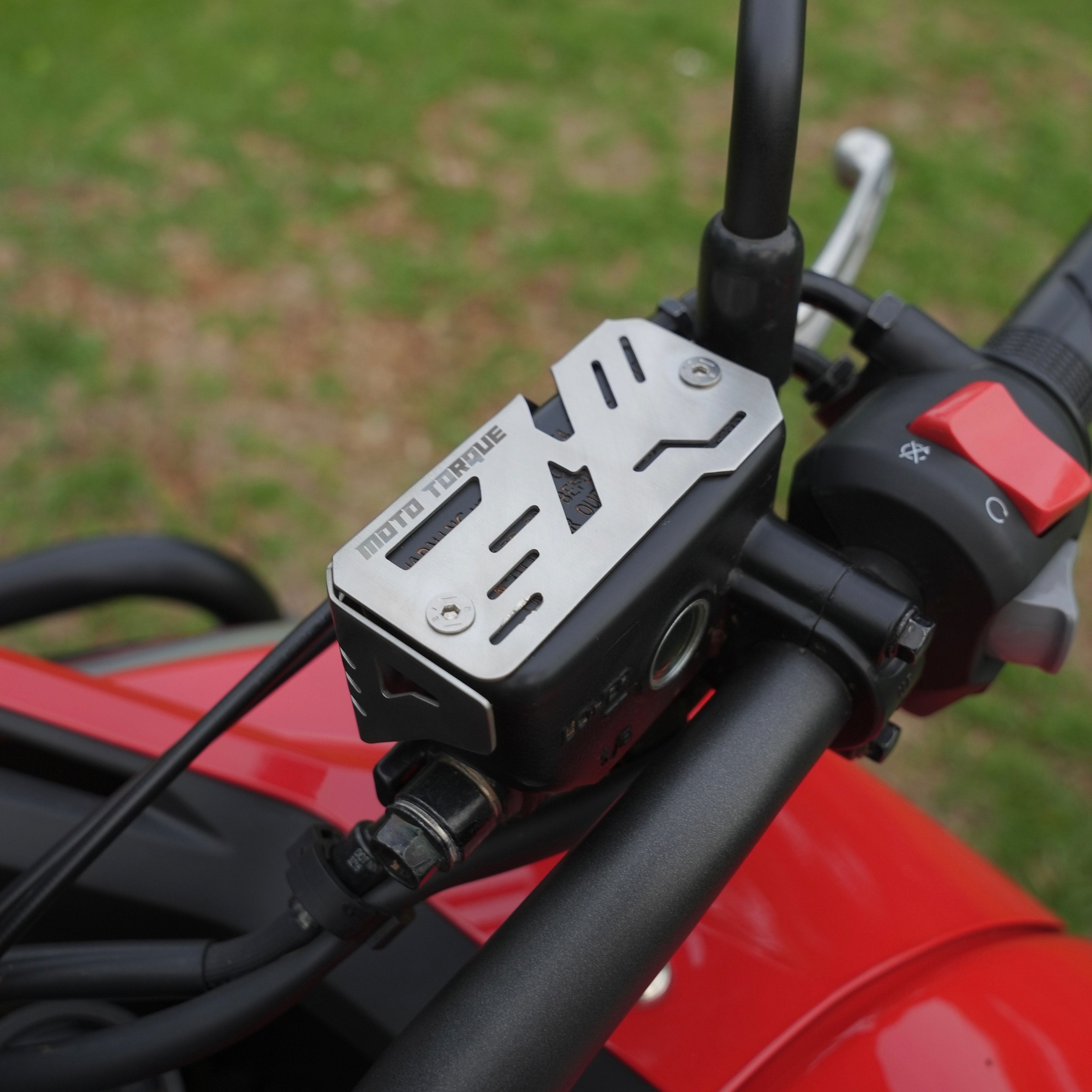 MOTO TORQUE FRONT MASTER CYLINDER GUARD FOR HONDA NX-500