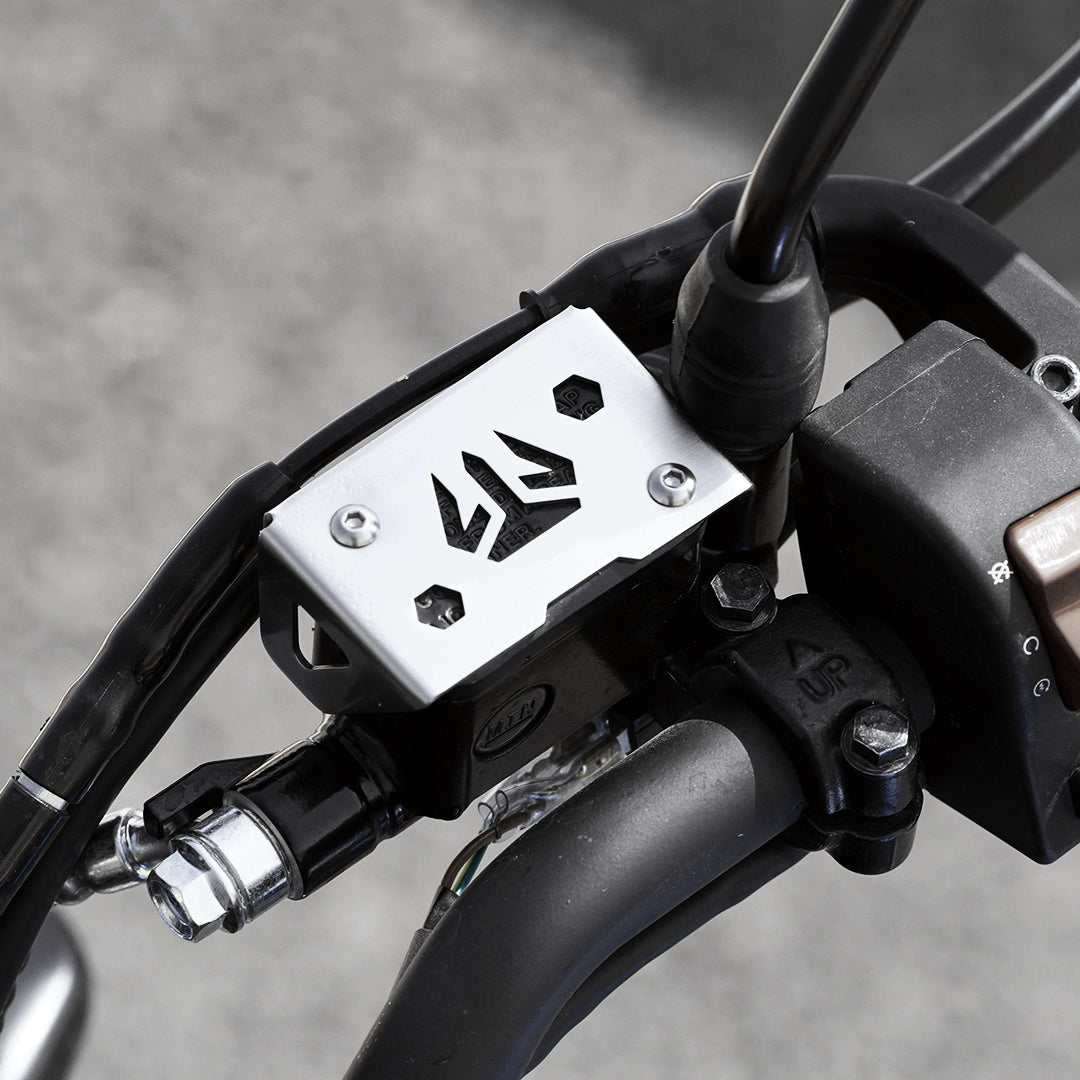 FRONT MASTER CYCLINDER GUARD (SS) FOR YAMAHA XSR 155