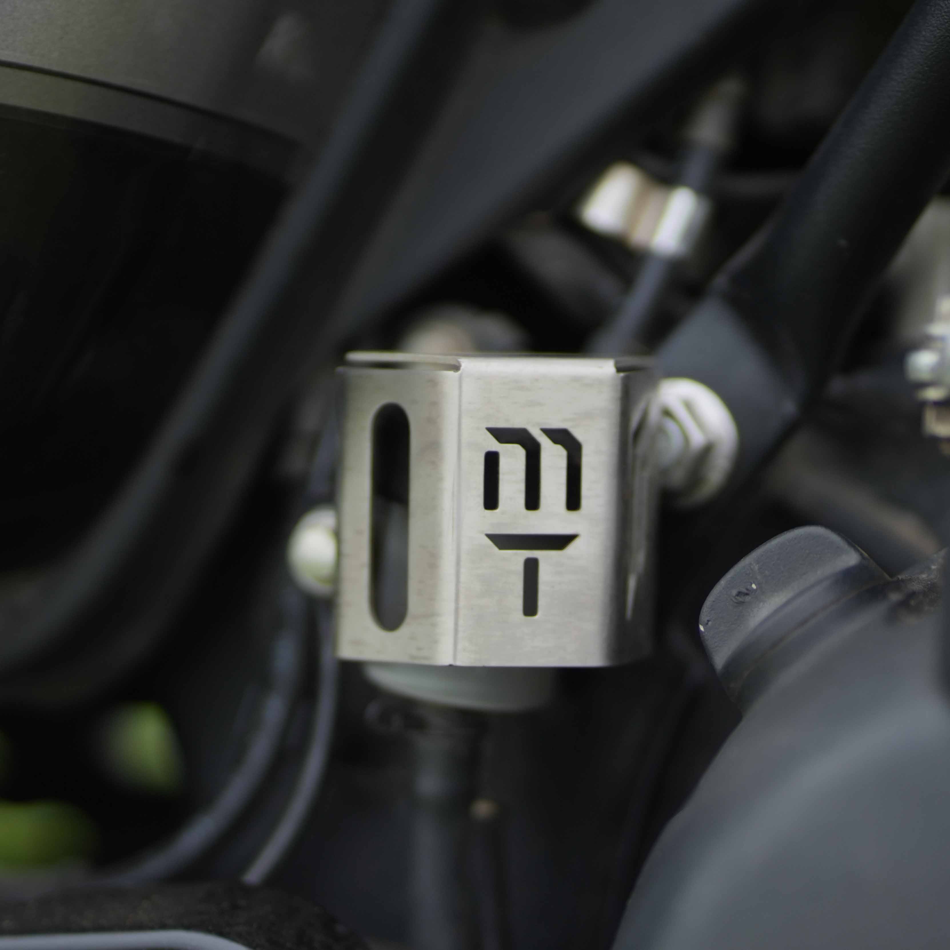 MOTO TORQUE RESERVOIR OIL GUARD FOR METEOR 350